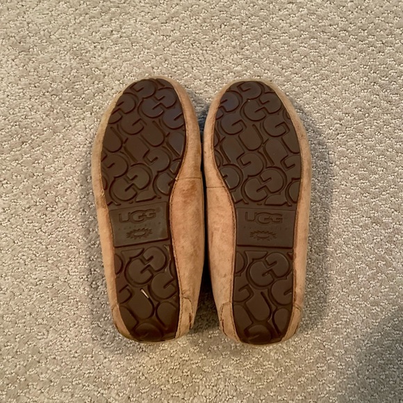 Ugg moccasins - Picture 4 of 5